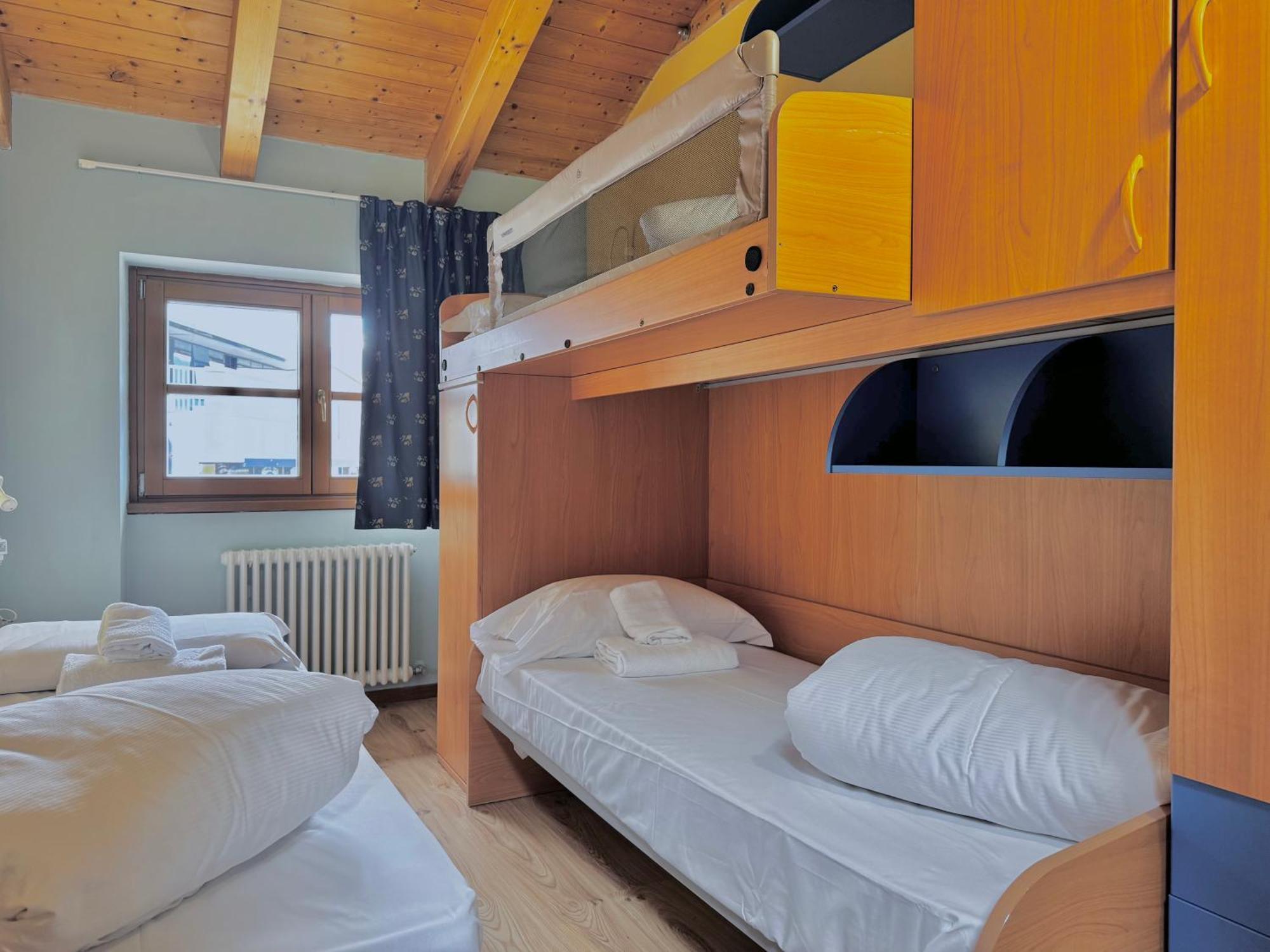 Sweet Spot Aparthotel ริวาเดลการ์ดา ภายนอก รูปภาพ